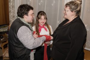 Ani v Šedém městě nechybí štěstí a láska